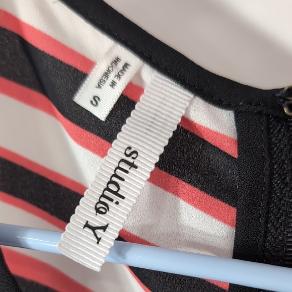 Studio Y | Lightweight Striped Tank Top with Red, Black, and Green Size S - Picture 5 of 9